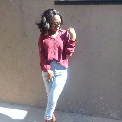 Poetess✨Young upcoming Actress🌸
-Theatre ♥
#Dear African Child Your Dreams Are Valid..💯