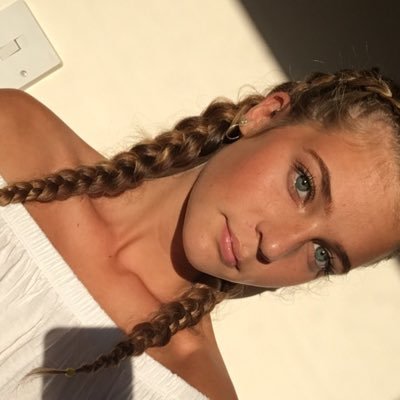 rose__mack's profile picture. :)(: