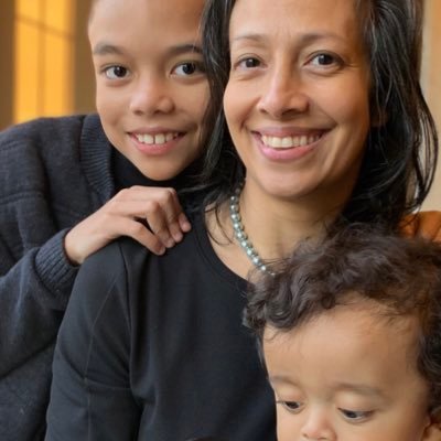 Mother, Social Scientist, Author, Entrepreneur, Homeschooling Parent, Apple Certified Teacher, Educational Strategist, Artist, #UMAlum #GoBlue #HowardUAlum