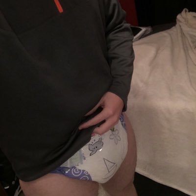 29 years old Ohio is home ❤️ Diaper Boi 🍼 Wear 24/7 🧸 Gay and Kinky a’f 🏳️‍🌈 Feel free to hit me up. I love chatting and making new friends!