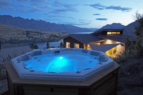 Queenstown NZ Luxury Holiday Homes For Rent.