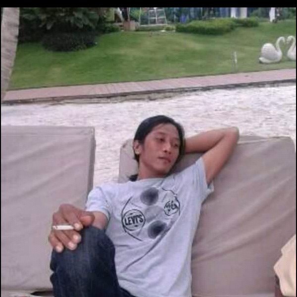 mokhamad17's profile picture. 