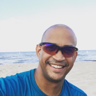 The_Augie's profile picture. There are only two things that I'm afraid of ... women and the police.