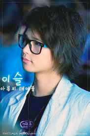 kulprom's profile picture. 