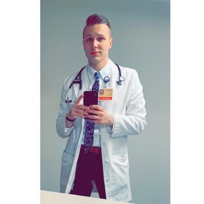 Critical Care Nurse Practitioner • Emergency Medicine and Critical Care enthusiast • sushi aficionado • Kappa Sigma Founding Father