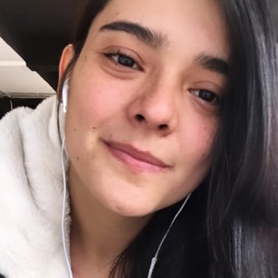 lorenabolivar_'s profile picture. Abogada • •Lo común me quitó lo corriente • https://t.co/Mcq0uBxSb7 •