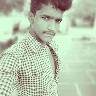 Hamppanna2's profile picture. #Prabhas.  #prabhas #Saaho
    కాలం మారినా నేను మారను ఓన్లీ ప్రభాస్ ఫ్యాన్
 నాకు దేవుడు రెండు  వరాలు ఇచ్చాడు 
ఒకటి ఫ్యామిలీ  
  మరొకటి ప్రభాస్ ఫ్యాన్ గా 😍