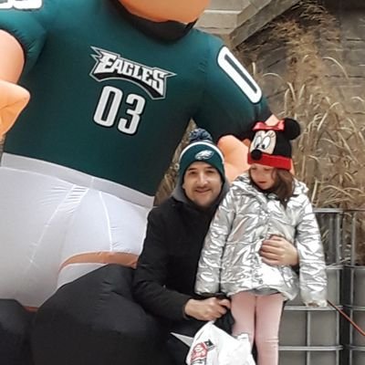 I'm a die hard philly sports fan! E-A-G-L-E-S EAGLES! Hockey is my favorite sport ! Philly raised !Chicago Blackhawks have always been my 2nd team since roenick