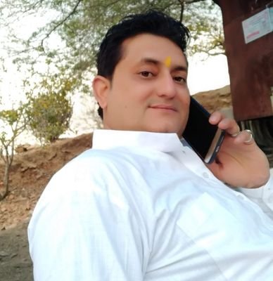 KULDEEP96543864's profile picture. Media person