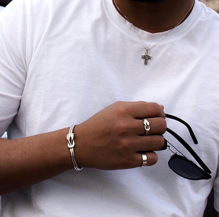 fashion_r002's profile picture. ぽっちゃりでもオシャレになりたい |自分に自信を持ちたい |女性からモテたい | あなたの勇気あるその第一歩が 人生を180度変えるかもしれません | 先着10名様限定で誰でも分かる オシャレの基本をまとめたファイル ［CYORI's］無料プレゼント‼️ |受け取りは↓をクリック☺️