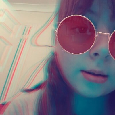 hey everyone feel free to follow me like comment and share me about dms are open I’m a girl a June - Gemini and single I’m from England and I’m nearly 18!!!