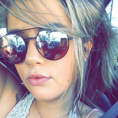 tattedgirlboss's profile picture. you have to start somewhere, so why not start young and broke