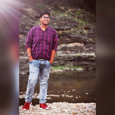 Rahulgupta0581's profile picture. *गलत लोगों की जीत उसी समय तय हो जाती है ✌️
*जब सही लोगचुप हो जाते हैं ✌️

#जयश्री_कृष्णा ❣️