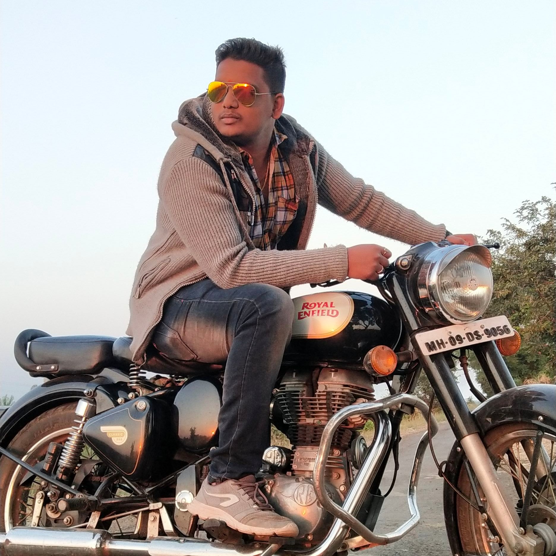 Vishalkukade2's profile picture. 