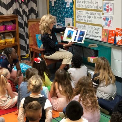 ddk30275228's profile picture. I’m a blessed mother, wife, school board member, and retired educator who loves God, family,friends, & life!