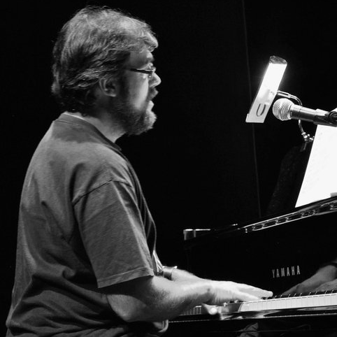 _martiventura's profile picture. Músic i compositor de #Granollers amb projectes com la Big Band @jazzgranollers, Martí Ventura Trio o el Tramvia Blanc.