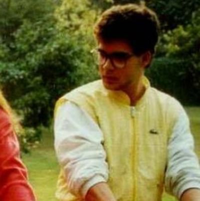 Jumanji15976395's profile picture. hazāroñ kaam mohabbat meñ haiñ maze ke 'dāġh' 

jo log kuchh nahīñ karte kamāl karte haiñ