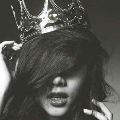 LaChicaSuicida3's profile picture. 