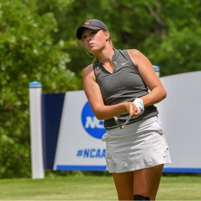 Oregon state women’s golf alumni • IG: nicole_schro