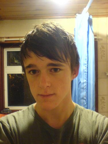 Eddy887's profile picture. I make computer chips...wow i know not too exciting.