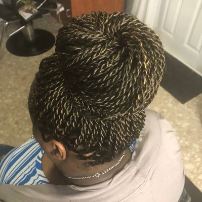 ARealJoeyLucas's profile picture. #WestWingFanatic, proud @MaryWash alum, Twist's mommy, LGBTQIA+ supporter