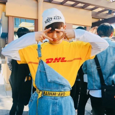 KPhpXL0mthkWcc1's profile picture. ㅎㅎ