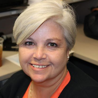 RobinJaques3's profile picture. MA in Communications from Webster University in St. Louis.

Twenty-five (25) years experience writing and editing in both commercial and academic settings.