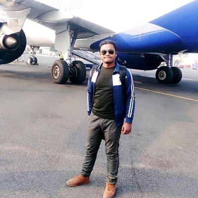 भूखा पेट , खाली जेब और झूठा प्रेम
इंसान इंसान को उसके जीवन में बहुत कुछ सीखा जाता है।