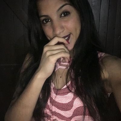 Atleta de Karatê 🥋 / 21 anos ❤ / Insta hellenlopesoficial segui lá 👸🏻💁🏻♀️ / 👩🏻💻 gatarosa_modafeminina 🛍🎀 / 💏💍 vitor_baldacini /🔎 Parceiras Direct