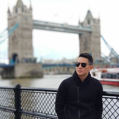 EduardusGunarso's profile picture. work - gym - eat - family - friends