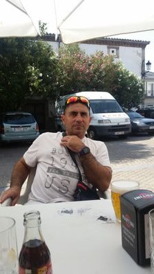Divertido, alegre, tímido y valiente. Cortés , feliz y enamorado de la vida.