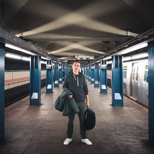 vinz75010's profile picture. 