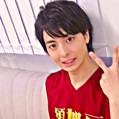 大学2年の仮面ライダーアカ 興味のある人、趣味の合いそうな人はフォローよろしく仮面ライダー，俳優好きの方歓迎フォロバします 名前の由来がわかった人神 特撮ファン   ライダーグッズのお取引経験あり。　好きなライダー・完走を知りたい方はリプまで。