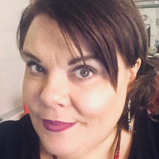 CRobsonArt's profile picture. Illustrator and Artist.🌿Check out my #etsy store. Want something special email me at candyflossanddreams@gmail.com #designs #illustrator **Commissions Open**