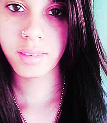 twitter dstv, segue aqui @taiarawr