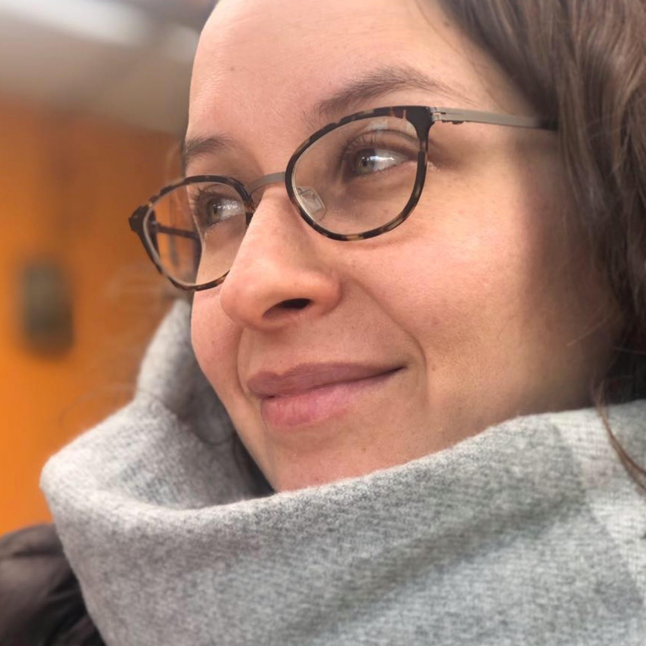 I ask questions for a living.
Digital Producer
@radiolab | https://t.co/HphZ7X9Tb1
Main account: @rascouet