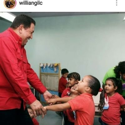 Mujer Venezolana educadora  de principios bolivarianos y socialistas, consagrada al servicio de la infancia de la Patria