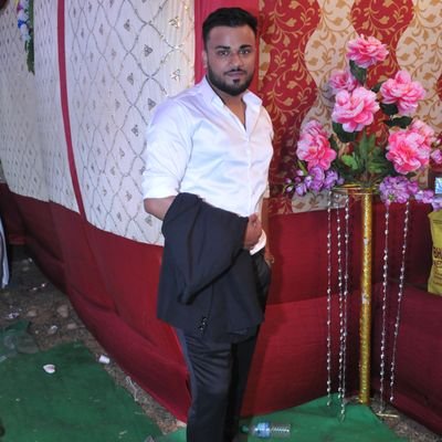 gauti_08's profile picture. Keep it simple.
#Engineer 🙅💪🖖
#Faith
#Foodie
#MusicLover
#Hardworker
#Peace ☮️