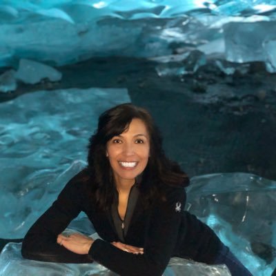 CoffeesOn5's profile picture. Alaskan born and raised, Mom of Boys, obsessed with coffee, white shirts and red shoes! Storm chaser at ❤️ a woman who LOVES ❤️❤️❤️ February!