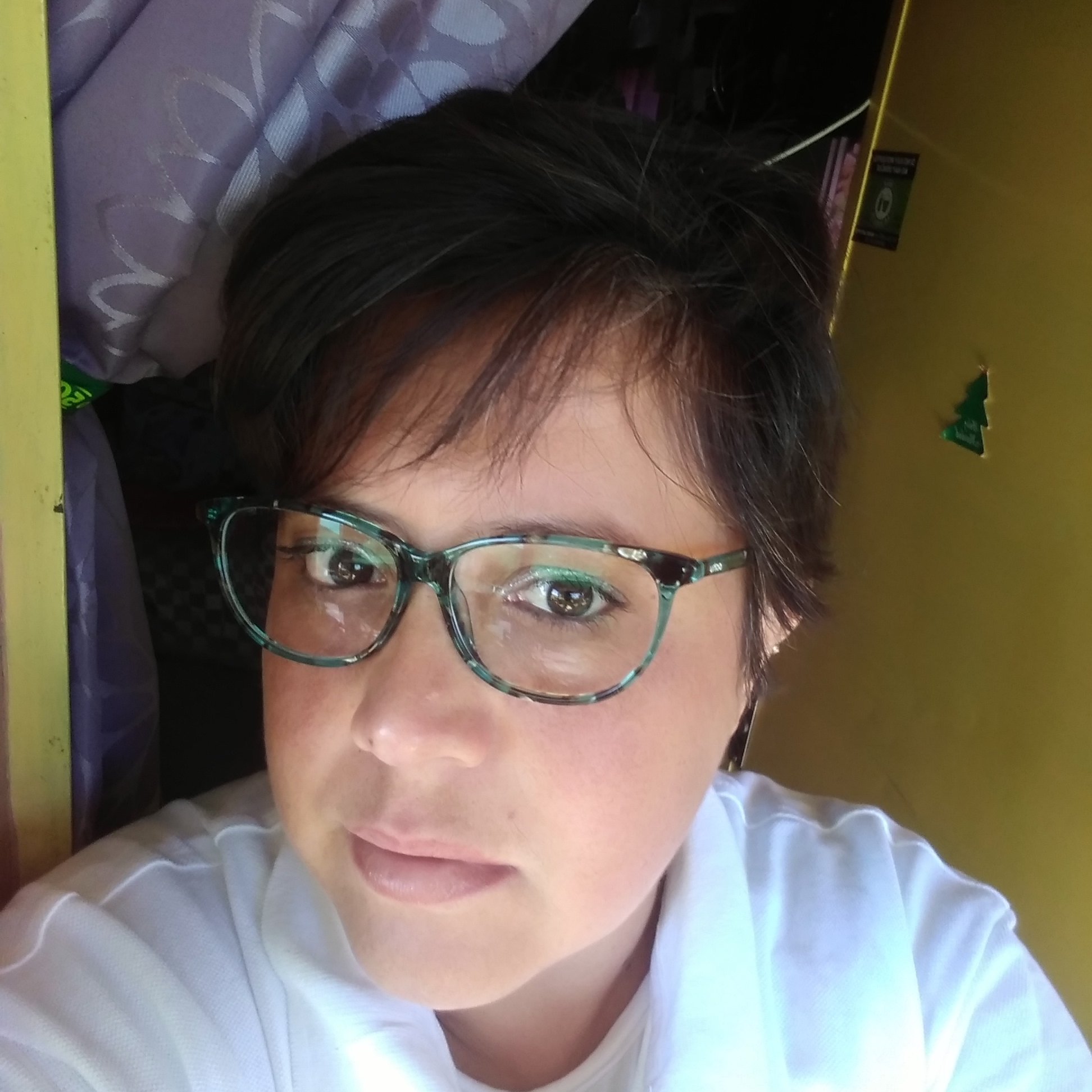 anasalinas994's profile picture. Administrativa.
Fotógrafa amateur. 
Madre de Brian, Lucas, Ariel y Morena