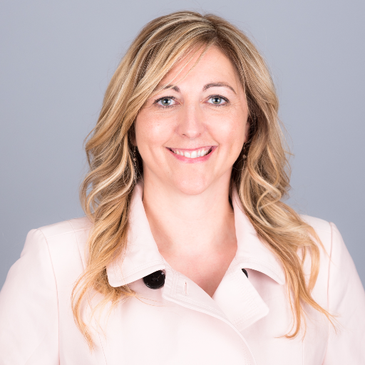 MAGeffroy's profile picture. Passionnée de #communication, #marketing et #reseauxsociaux