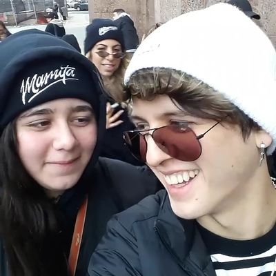 Youtuber 🎥: Yo Soy Araik
• Chris follows on ig - 4/3/18 😭🙏
• 2,3,4 marzo / 3.13.18 / 4.6.18 / 26.8.18 / 28.8.18 👑
• /Si puedes, mi amor\ - Chris voice 😍