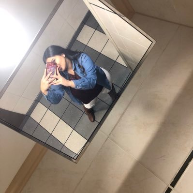 Skyleen69's profile picture. Snapchat- 👻💛 Skyleen69