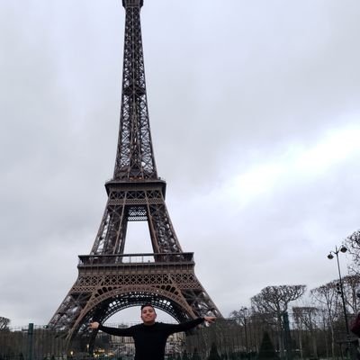 alxsucks's profile picture. sincero, impredecible, altruista, realista, oportuno, intuitivo, cruel, inteligente, Indulgente, desconfiado, sarcastico, optimista, divertido...etc