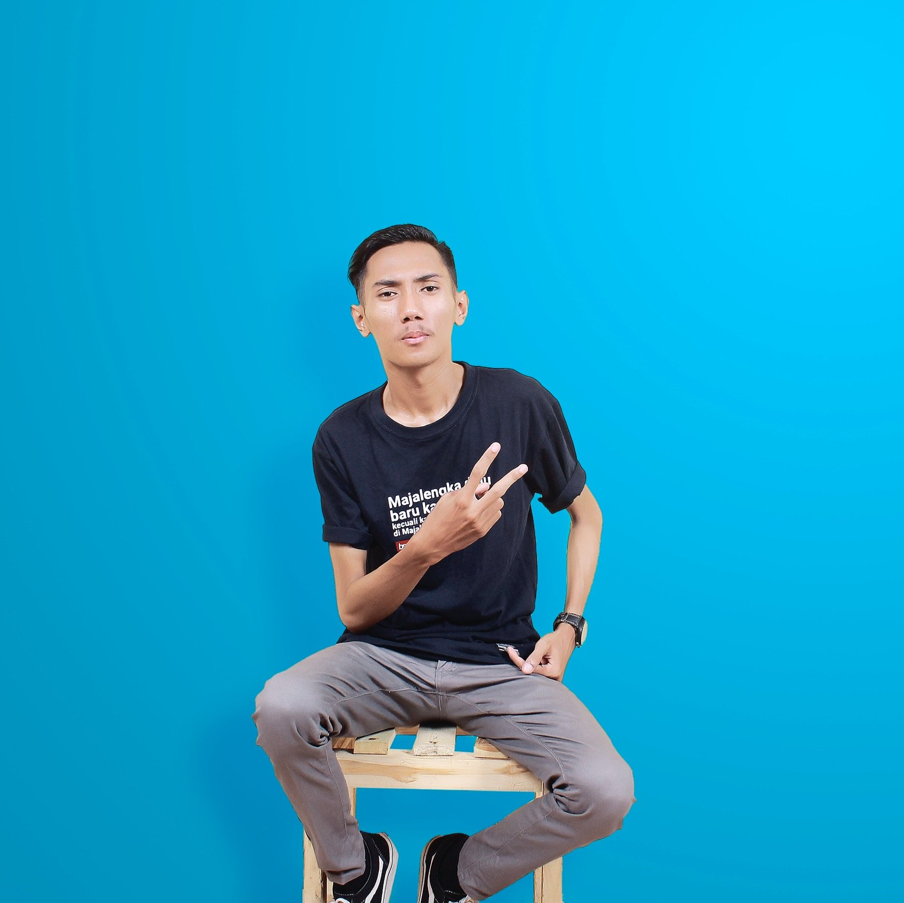 rulysusanton's profile picture. harta yang paling berharga adalah casan