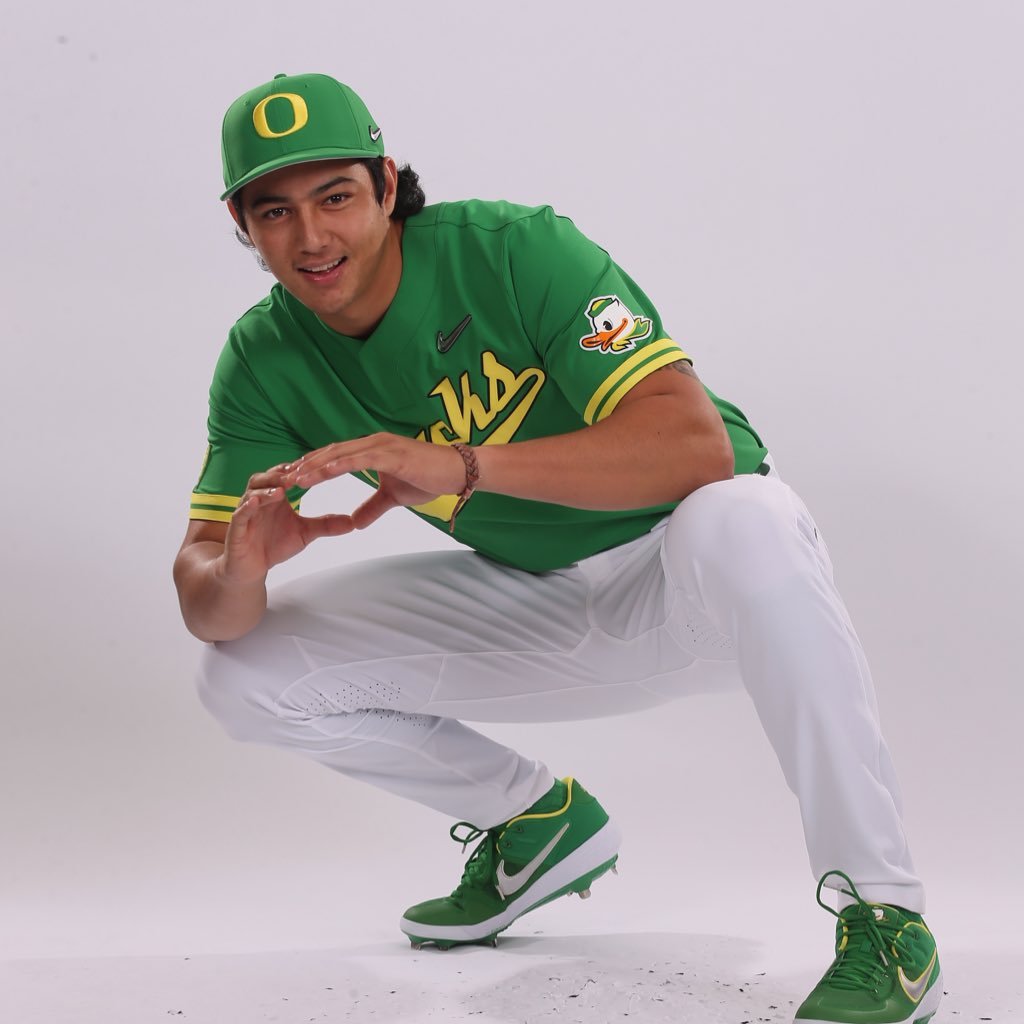 🌺🧑🏽 He Hawai’i Au Mau A Mau🤙 / University of Oregon alumni / Pitcher in the Oakland Athletics Organization 💚💛⚾️