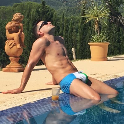 I like 📸 / ✈️ / 🍰 / 🍫 / 🍆 in any order or at the same time 😛