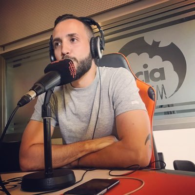 Periodista deportivo. Dirijo @lagrada914. Eventos La Grada. He marcado tres goles en Mestalla. TWITCH PARTNER: https://t.co/7RFsMZqM0T