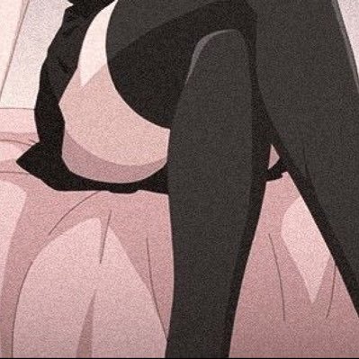 I’m a kawaii e girl who loves thigh high socks uwu. ᶘ ᵒᴥᵒᶅ