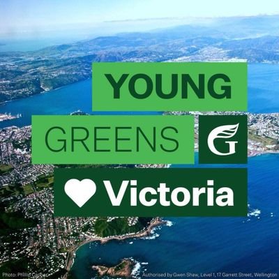 Students pushing for transformational Green change in Aotearoa, at Victoria University. 💚✊ Auth'd by Miriam Ross L5, 108 The Terrace, Wgtn